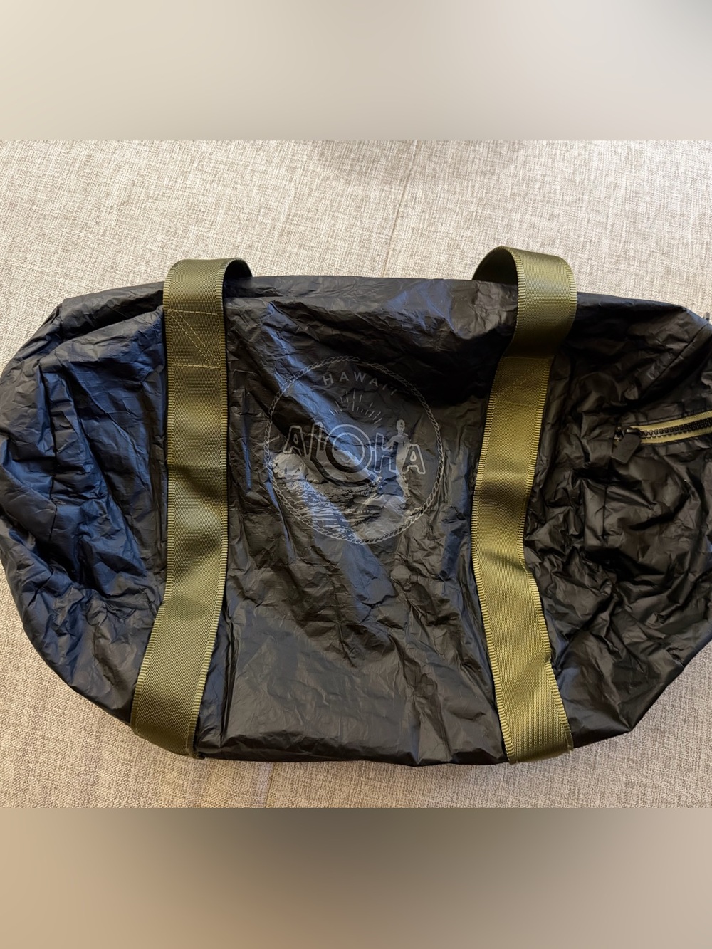 Aloha Collection  Black Gym Duffel with Olive Green Straps